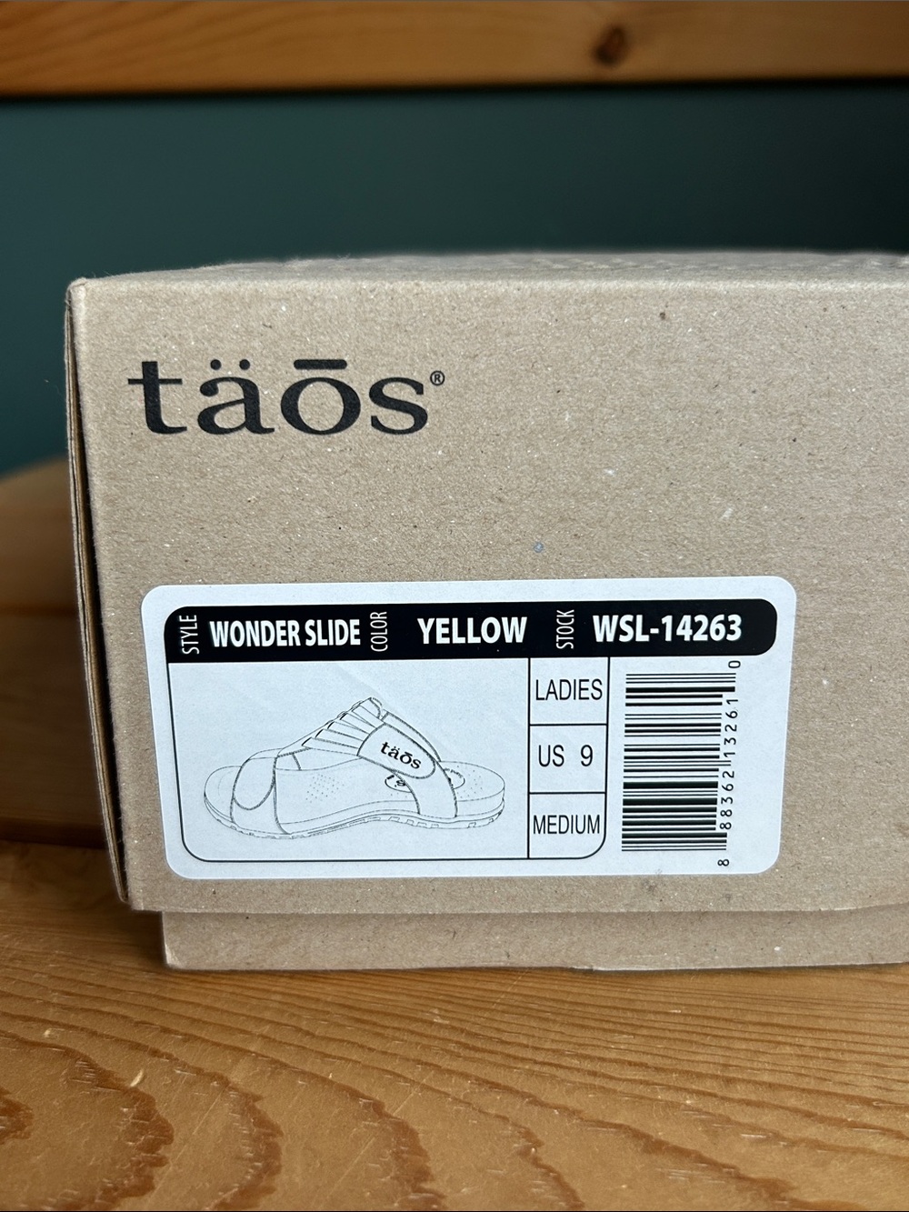 NEW Taos Footwear Yellow Slip-On Velcro Women's Sandals - Picture 2 of 9
